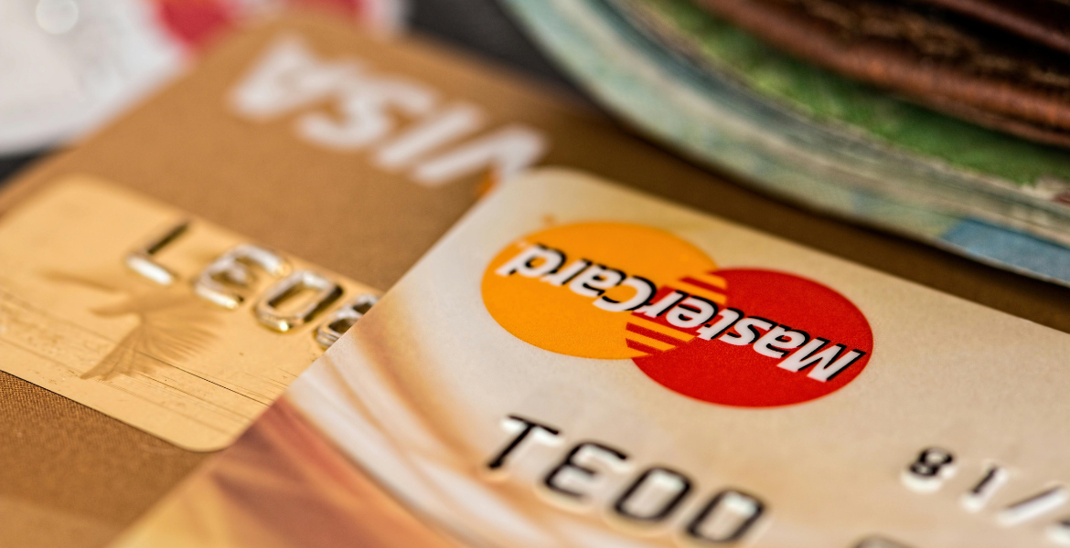 Close-up of a Mastercard and Visa.